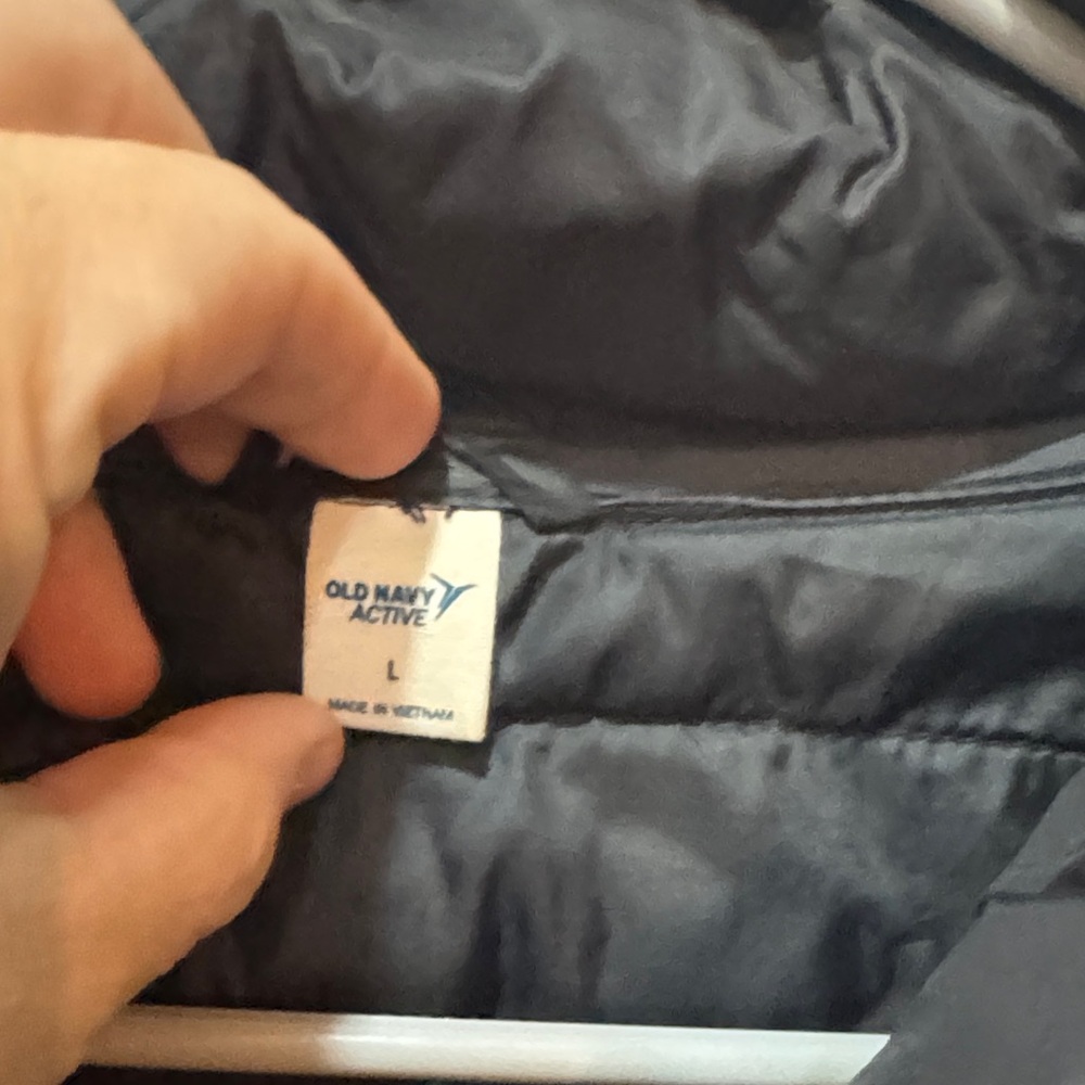 Old Navy Women's Black Puffer Jacket L / G1 - Picture 3 of 3